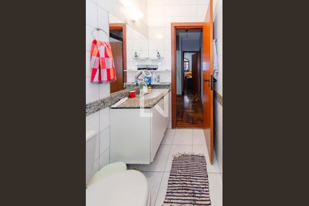 Banheiro de casa à venda com 3 quartos, 110m² em Buritis, Belo Horizonte