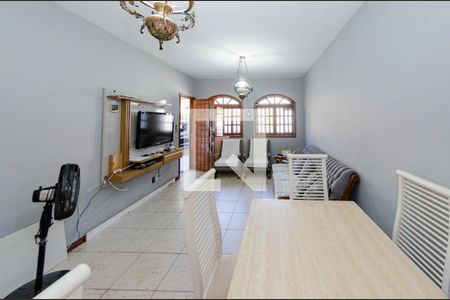 Sala de casa à venda com 3 quartos, 110m² em Buritis, Belo Horizonte
