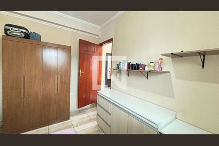 Quarto 2 de casa à venda com 2 quartos, 220m² em Vila Sao Pedro, Santo André