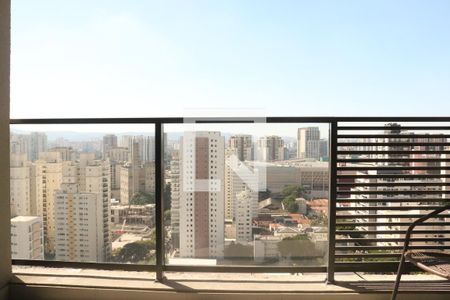 Varanda de kitnet/studio para alugar com 1 quarto, 30m² em Pompeia, São Paulo