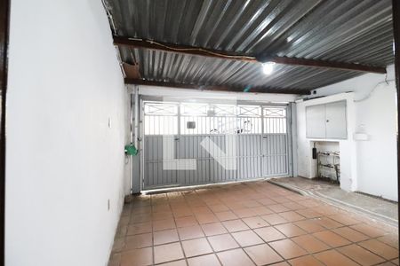 Garagem de casa para alugar com 6 quartos, 225m² em Vila Isolina Mazzei, São Paulo