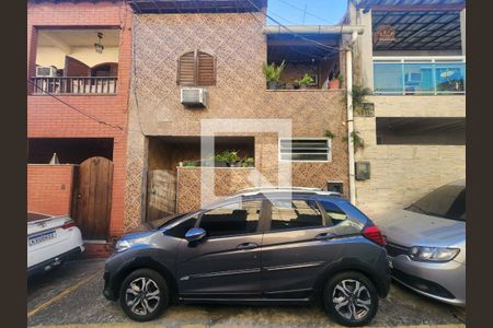 Fachada de casa de condomínio para alugar com 2 quartos, 65m² em Galo Branco, São Gonçalo