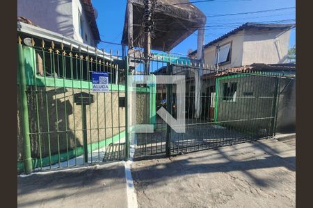 Fachada de casa de condomínio para alugar com 2 quartos, 65m² em Galo Branco, São Gonçalo