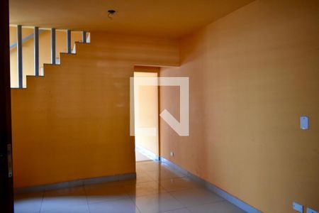 Sala de casa para alugar com 4 quartos, 221m² em Planalto Paulista, São Paulo