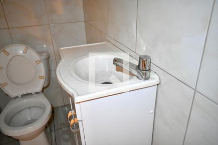 Lavabo de casa para alugar com 4 quartos, 221m² em Planalto Paulista, São Paulo