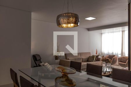 Sala de apartamento à venda com 3 quartos, 120m² em Belvedere, Belo Horizonte