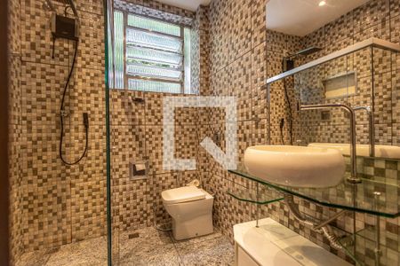Banheiro de apartamento para alugar com 2 quartos, 64m² em Praça da Bandeira, Rio de Janeiro