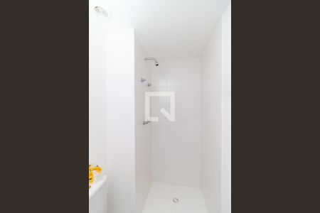 Banheiro de kitnet/studio à venda com 1 quarto, 23m² em Perdizes, São Paulo