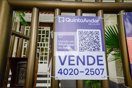 Placa de apartamento à venda com 2 quartos, 80m² em Grajaú, Rio de Janeiro