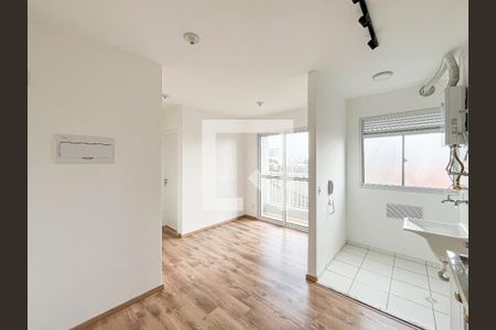 Sala/Cozinha de apartamento à venda com 2 quartos, 39m² em Barra Funda, São Paulo