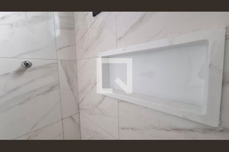 Banheiro da Suíte 1 de apartamento à venda com 2 quartos, 65m² em Vila Guarani, Santo André