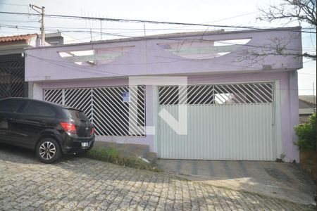 Fachada de casa à venda com 5 quartos, 350m² em Vila Tibiriçá, Santo André