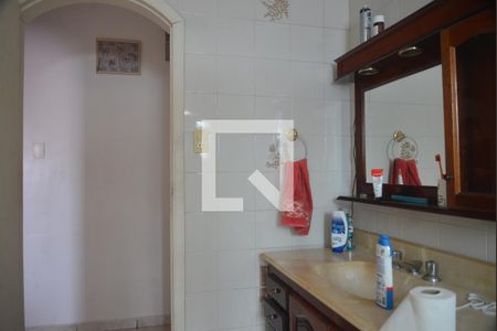Banheiro Social de casa à venda com 5 quartos, 350m² em Vila Tibiriçá, Santo André