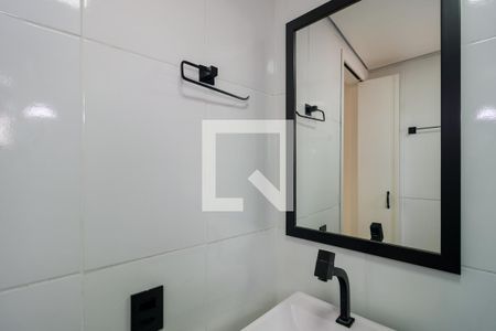 Banheiro de casa para alugar com 1 quarto, 50m² em Jardim Freitas Junior, Taboão da Serra