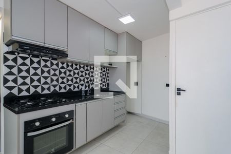 Cozinha de casa para alugar com 1 quarto, 50m² em Jardim Freitas Junior, Taboão da Serra