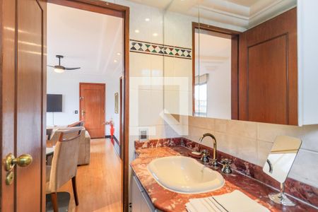 Banheiro de apartamento à venda com 1 quarto, 47m² em Vila Congonhas, São Paulo