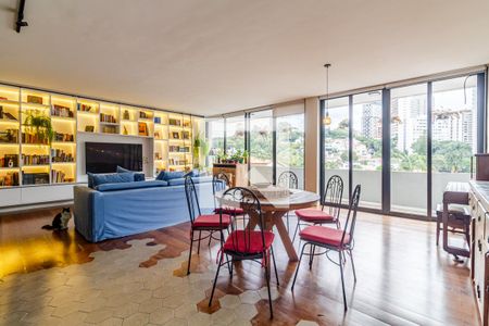 Sala de casa à venda com 4 quartos, 379m² em Pinheiros, São Paulo