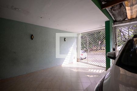 Garagem  de casa à venda com 3 quartos, 137m² em Sacomã, São Paulo