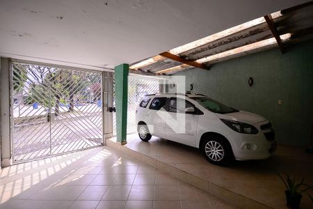Garagem  de casa à venda com 3 quartos, 137m² em Sacomã, São Paulo