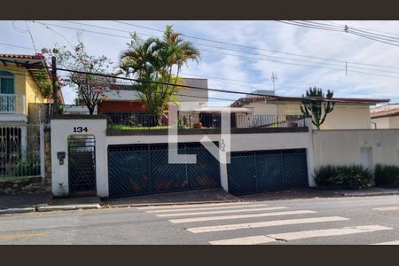 Fachada de casa à venda com 3 quartos, 396m² em Vila Inah, São Paulo