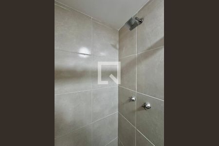 Banheiro de apartamento para alugar com 2 quartos, 36m² em Jardim Caravelas, São Paulo