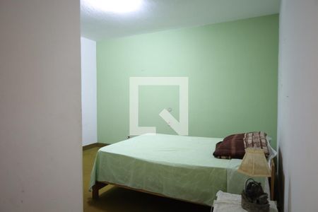 Suíte 1 de casa à venda com 3 quartos, 250m² em Jardim Guarapiranga, São Paulo