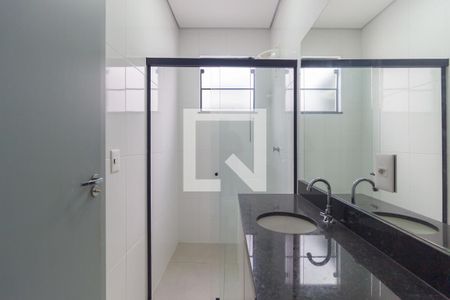 Banheiro de kitnet/studio para alugar com 1 quarto, 26m² em Vila Regente Feijó, São Paulo