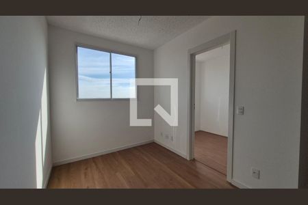 Sala de apartamento para alugar com 2 quartos, 35m² em Santa Maria, Santo André