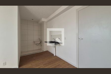 Cozinha de apartamento para alugar com 2 quartos, 35m² em Santa Maria, Santo André