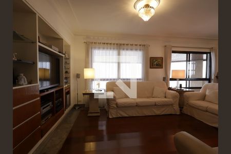 Sala de TV de apartamento à venda com 4 quartos, 230m² em Morumbi, São Paulo