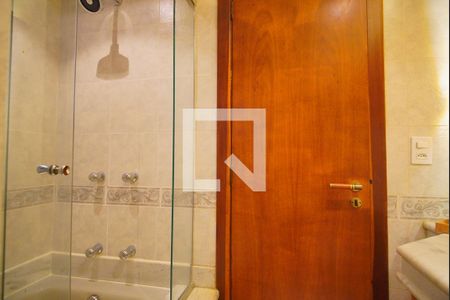 Banheiro Corredor de apartamento à venda com 2 quartos, 110m² em Boa Vista, Porto Alegre