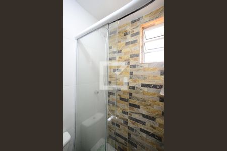 Banheiro de kitnet/studio para alugar com 1 quarto, 26m² em Bosque da Saúde, São Paulo