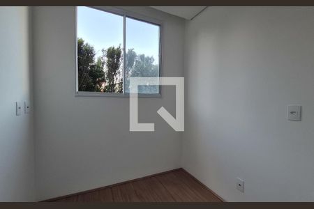 Quarto 2 de apartamento para alugar com 2 quartos, 35m² em Santa Maria, Santo André