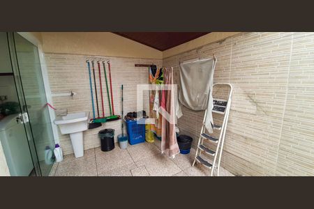 Área de Serviço de casa de condomínio à venda com 2 quartos, 114m² em Quitaúna, Osasco