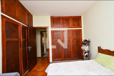 Quarto 1 de casa à venda com 4 quartos, 255m² em São Lucas, Belo Horizonte