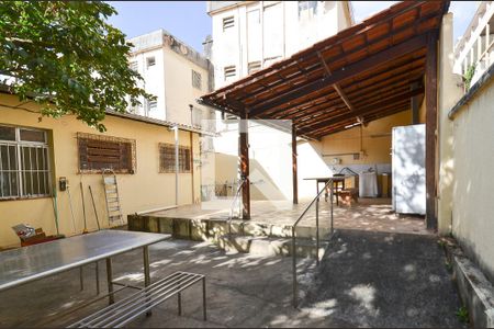 Área externa de casa à venda com 4 quartos, 255m² em São Lucas, Belo Horizonte