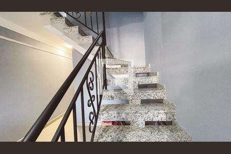 Escada de casa à venda com 3 quartos, 160m² em Parque Mandaqui, São Paulo