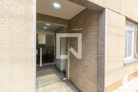 Fachada do bloco de apartamento para alugar com 2 quartos, 67m² em Itaquera, São Paulo