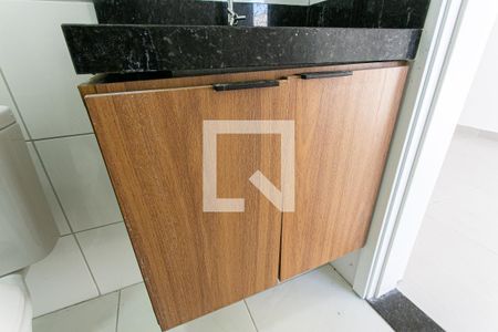 Banheiro de apartamento para alugar com 1 quarto, 30m² em Parque São Jorge, São Paulo