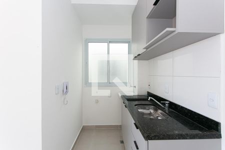 Cozinha de apartamento para alugar com 1 quarto, 30m² em Parque São Jorge, São Paulo