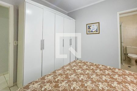 Suíte de apartamento para alugar com 2 quartos, 75m² em Vila Alzira, Guarujá