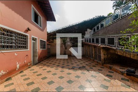 Quintal de casa à venda com 6 quartos, 800m² em Moinho Velho, São Paulo