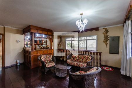 Sala de casa à venda com 6 quartos, 800m² em Moinho Velho, São Paulo