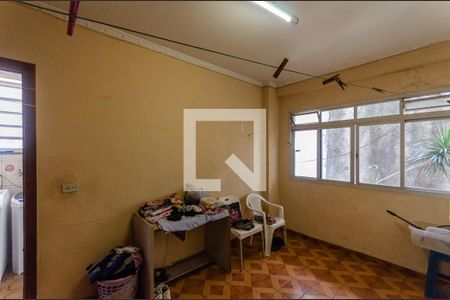 Quarto de Serviço de casa à venda com 6 quartos, 800m² em Moinho Velho, São Paulo