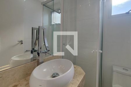 Banheiro de apartamento para alugar com 2 quartos, 49m² em Vila Mimosa, Campinas