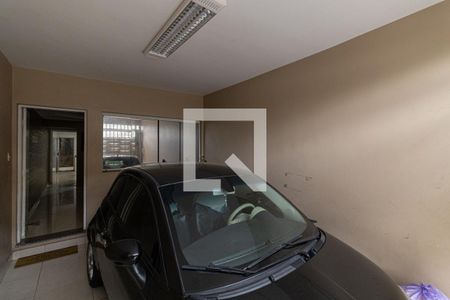 Garagem de casa à venda com 3 quartos, 300m² em Vila Santa Ines, São Paulo