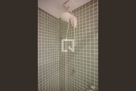 Banheiro de kitnet/studio para alugar com 1 quarto, 23m² em Mirandópolis, São Paulo