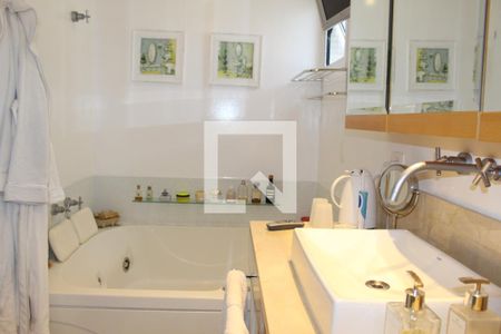 Banheiro 2 de apartamento à venda com 3 quartos, 208m² em Santa Cecilia, São Paulo