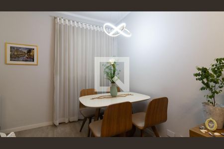 Sala de apartamento à venda com 2 quartos, 68m² em Vila Londrina, São Paulo