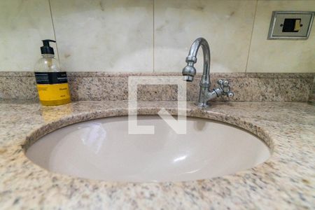 Banheiro da Suíte de casa para alugar com 3 quartos, 126m² em Vila Guarani (zona Sul), São Paulo